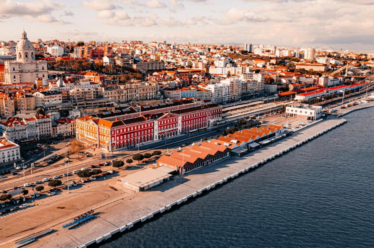 The Editory Riverside Hotel, An Historic Hotel Lisbona Esterno foto Aerial view of the station