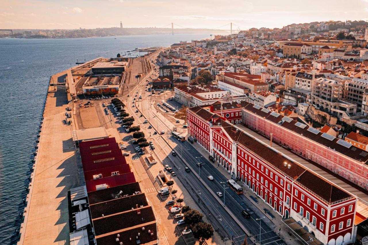 The Editory Riverside Hotel, An Historic Hotel Lisbona Esterno foto Aerial view of the station